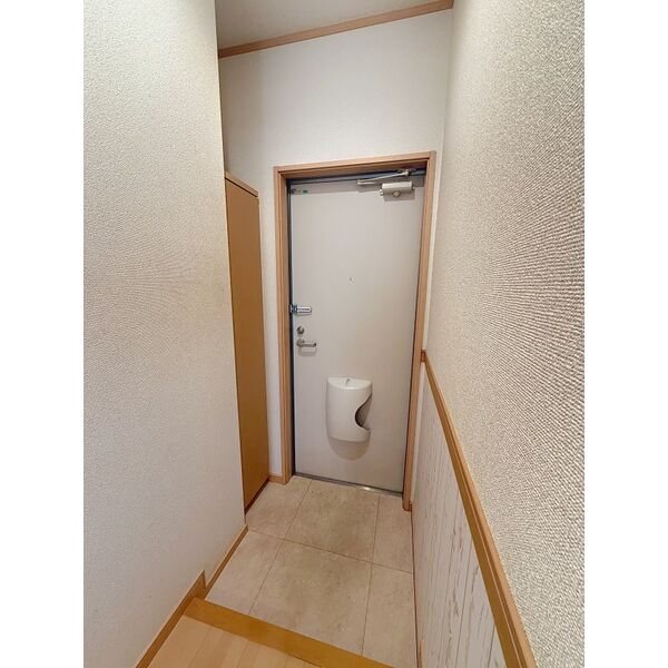 ブルーローズガーデン 玄関