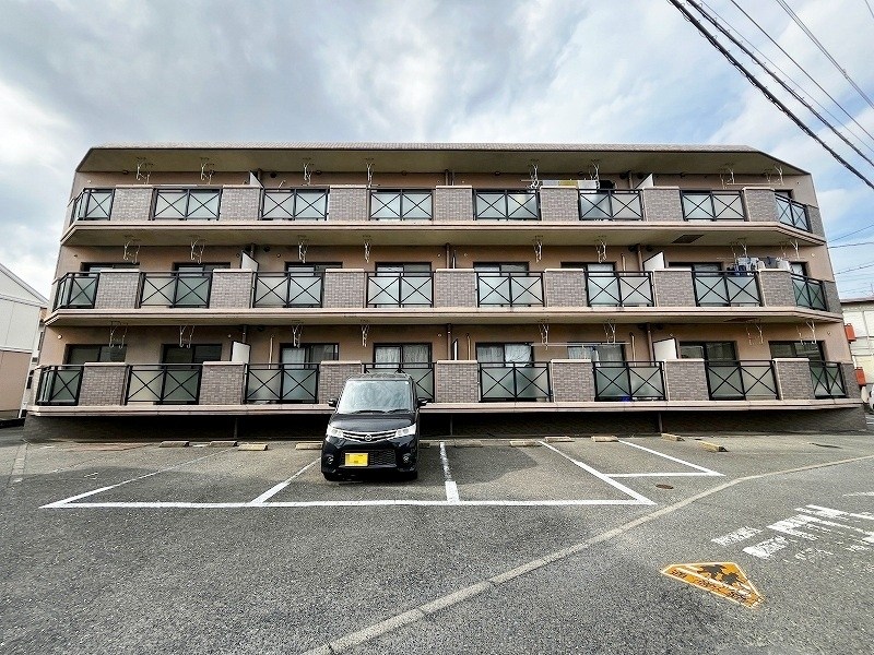 エルスール湯川 202号室 外観