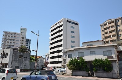 ハビテ下到津 201号室 外観