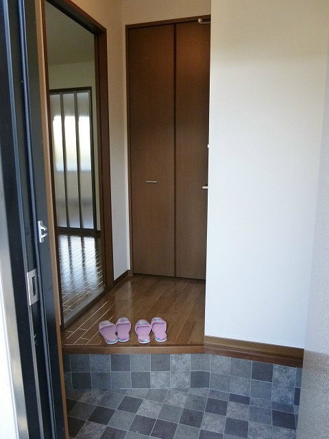 ウエストサイド 玄関