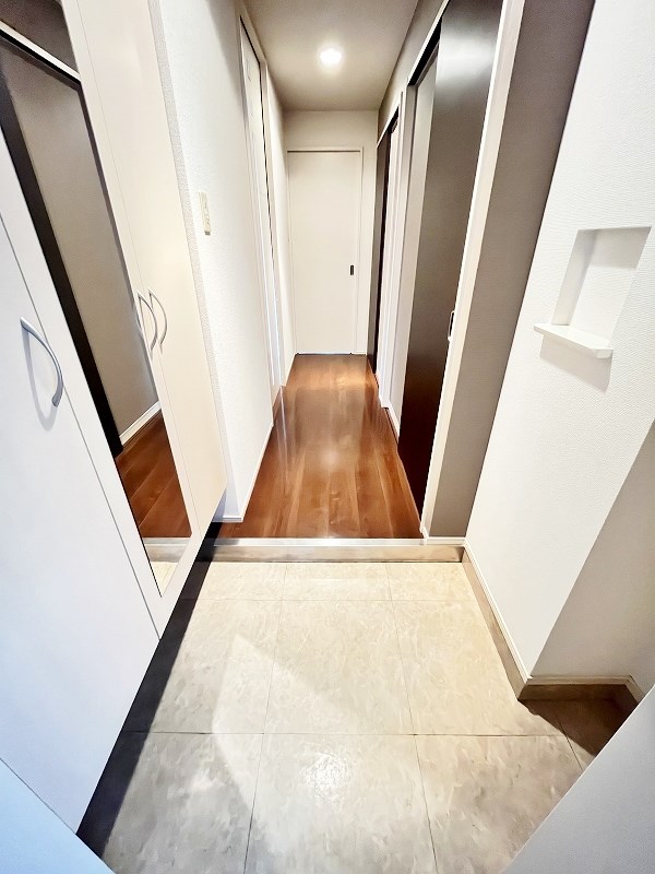 ＣＹＧＮＵＳ（シグナス） 玄関