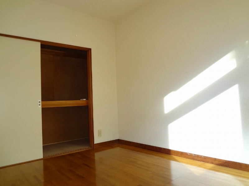 コーポ藤が丘 収納