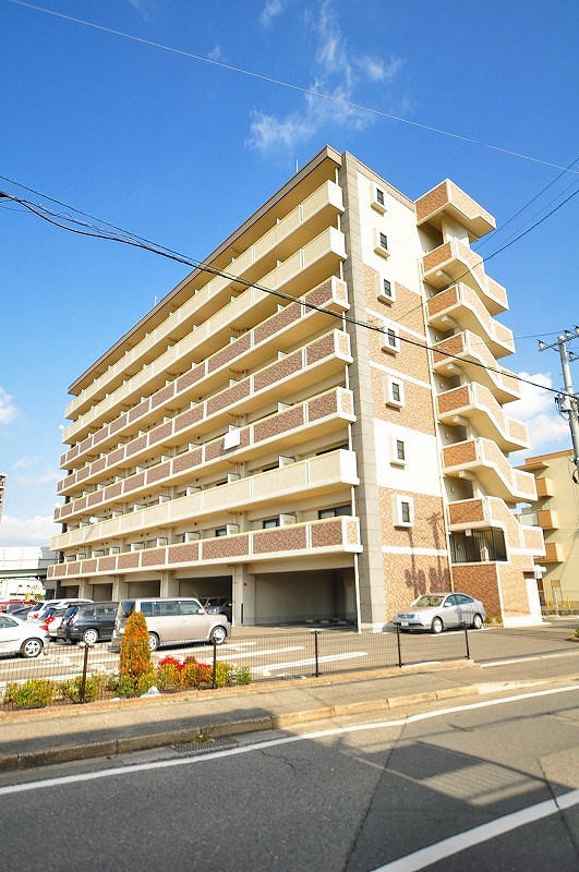 エヴァーグリーンＮ 408号室 外観