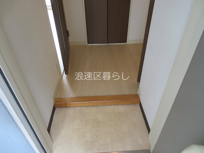恵美須ビル 玄関