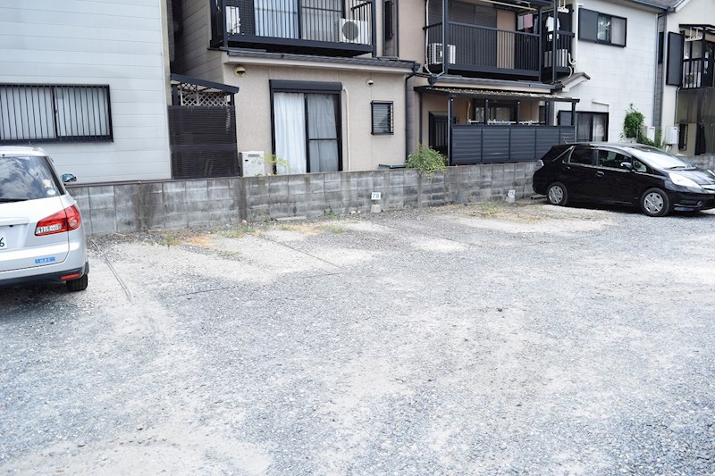 サンハイツ辻  駐車場