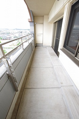 ニューリバー三萩野 ベランダ