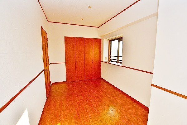 ニューリバー三萩野 ベッドルーム