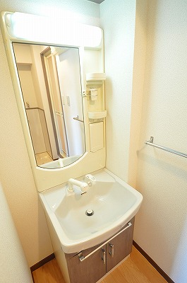 ロイヤルセンターＢＬＤ その他1