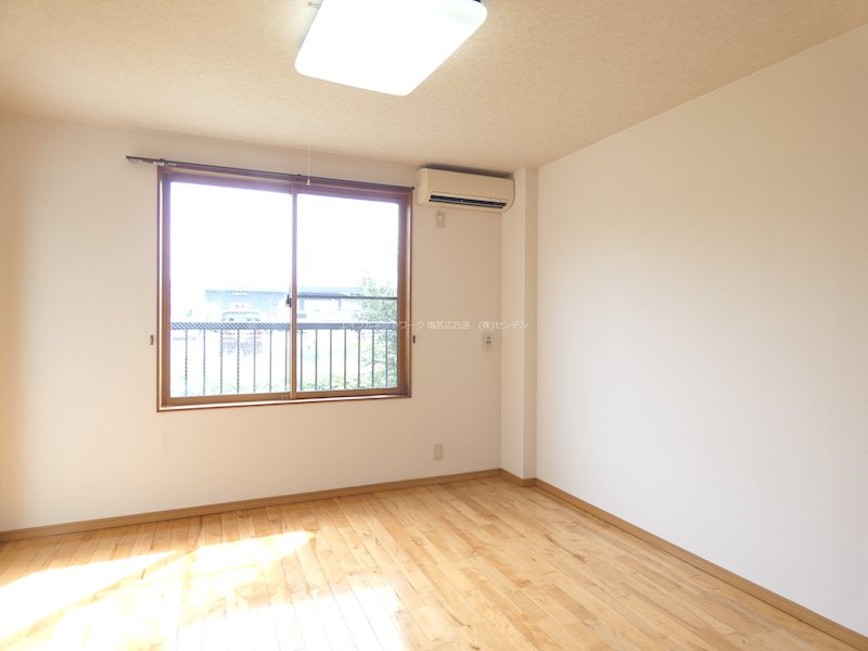 メゾン・ウエスト ベッドルーム