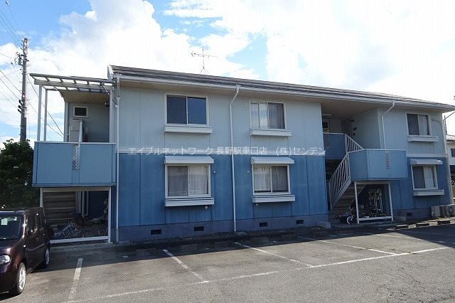 稲田ライブタウンＢ棟 駐車場
