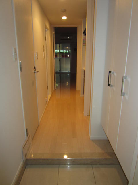 パークアクシス西船橋本郷町 玄関