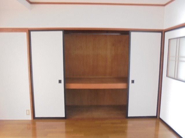 ウエストⅠ 収納