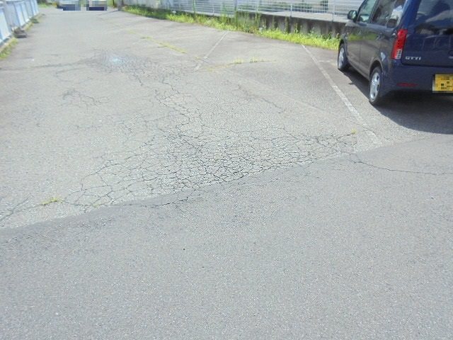 ウエストⅠ 駐車場