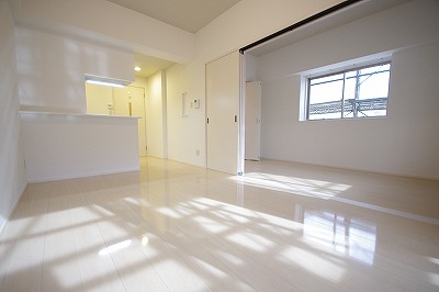 エビスジャルダンＭ＆ＫⅡ  リビング