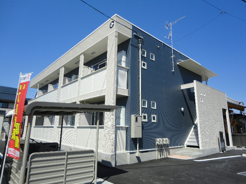 ハチマル 外観