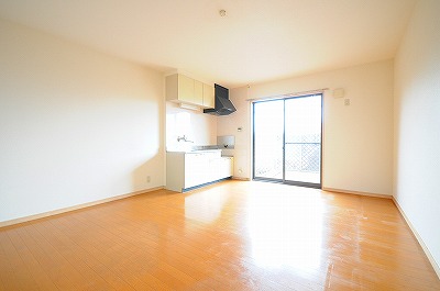 ＫＢハウス壱番館 リビング