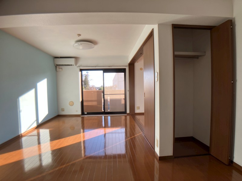 キング・ペレ リビング