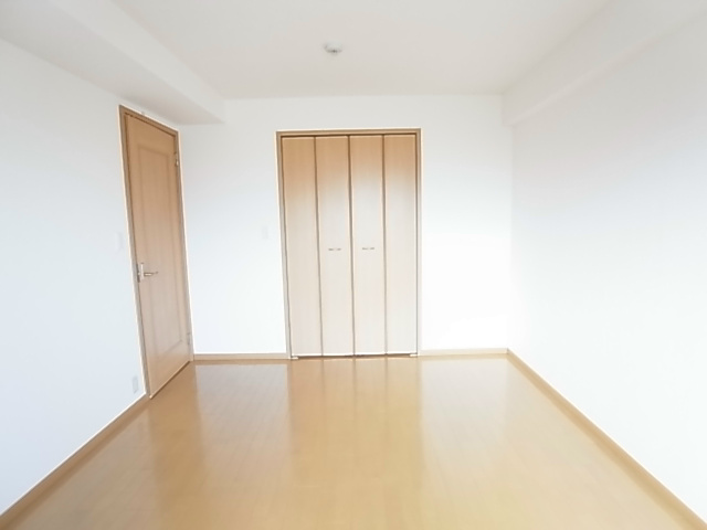 ハイエスト　クレディア ベッドルーム