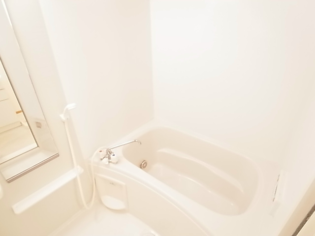 ハイエスト　クレディア 風呂画像