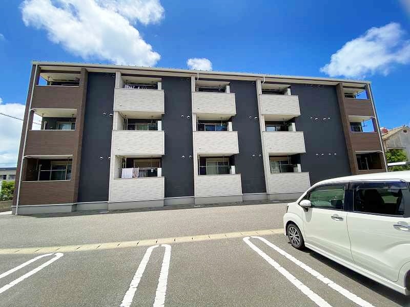 エスカーザ 102号室 外観