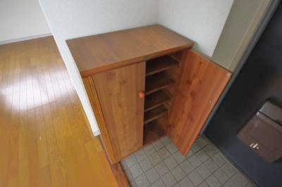 光ハイツ  玄関