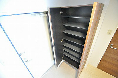 プレステージ嵐山Ⅱ 玄関