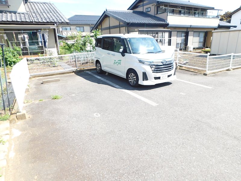 マイメゾン 駐車場