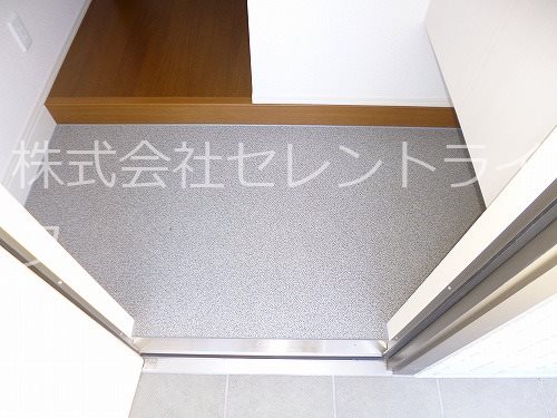 豊里の杜D-room住宅 玄関