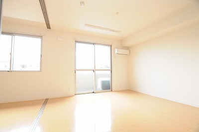 グリーンコート若園 リビング