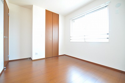 メゾンラフィーネＡ棟 ベッドルーム