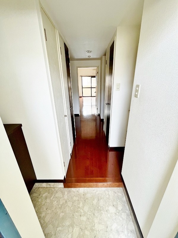 ラフィナーレアースコート魚町 玄関