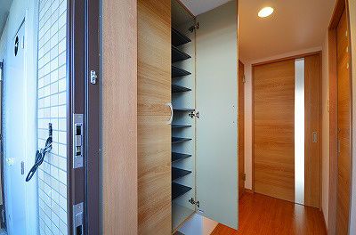 アヴァンセ井堀  玄関
