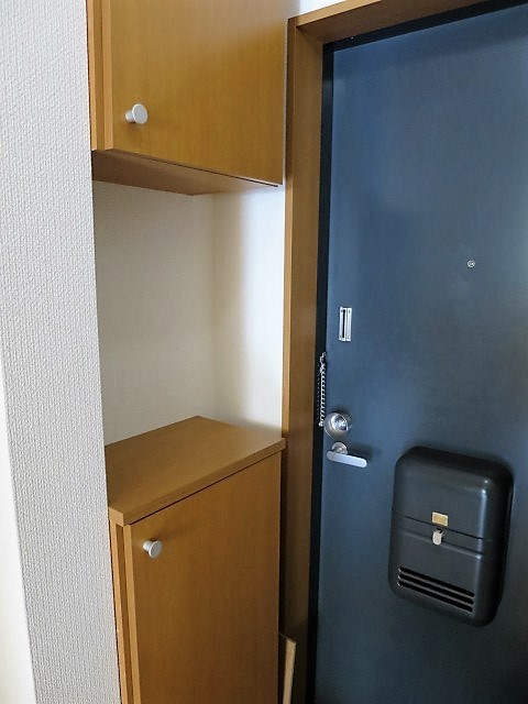 エクシブ西荻 玄関