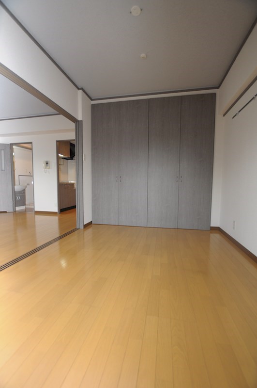 ロイヤルセンターＢＬＤ ベッドルーム