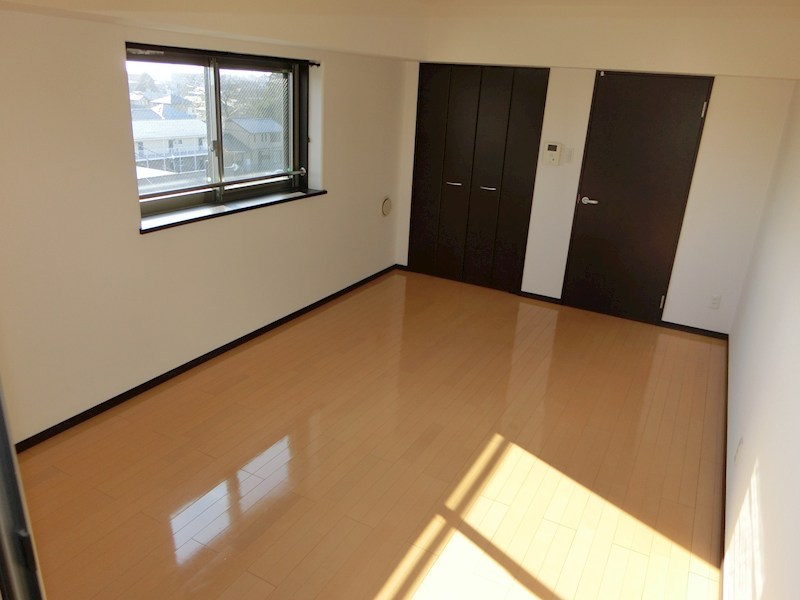 ロイヤル金信Ⅳ リビング