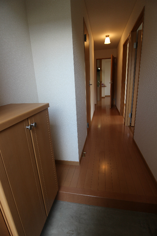 ロージュマン黄金町 玄関