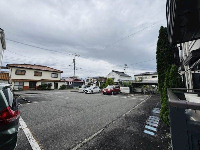 フレグランス清水B 駐車場