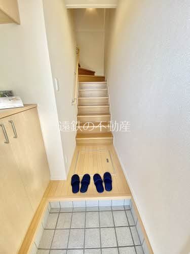 エルスールＢ 玄関