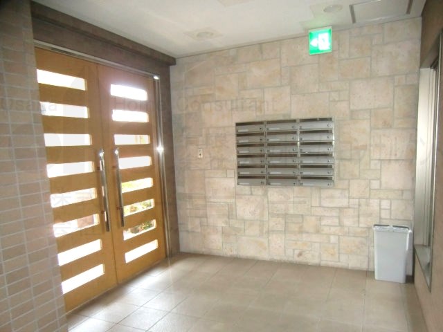 ガーデンパレス久宝寺 エントランス