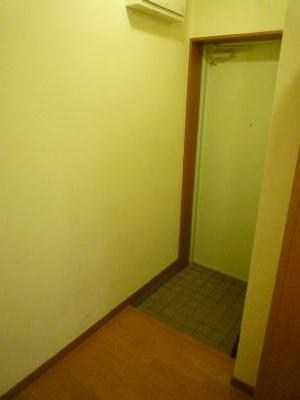 ロード＆スカイ   玄関