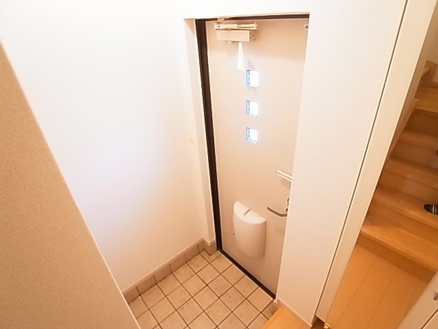 アンジュ　アルモニー 玄関