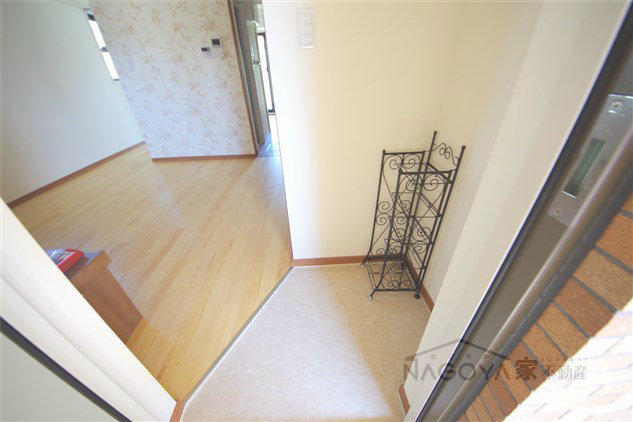 ラ・シュシュ覚王山 玄関