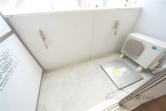 クラシタイヤー新栄 ベランダ