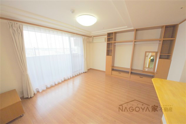 リバパレス鶴舞 収納