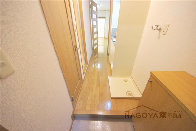 シャトー村瀬千代田 玄関