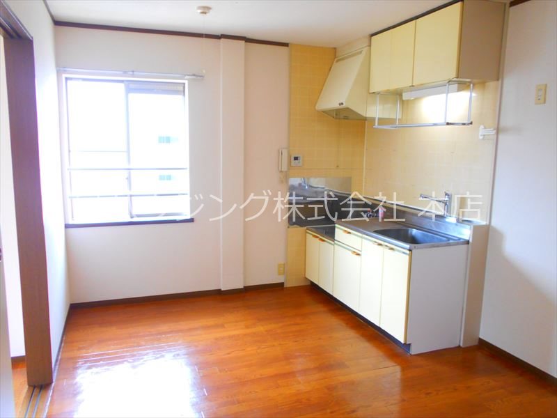 パルサカモト リビング