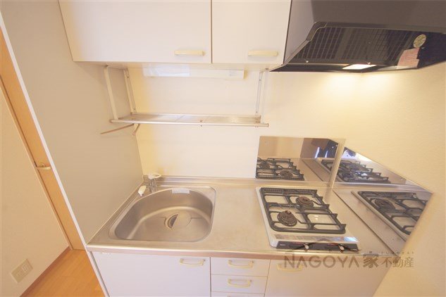ヒルズ新栄 キッチン