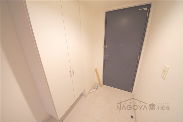 ミュプレ矢場町 玄関