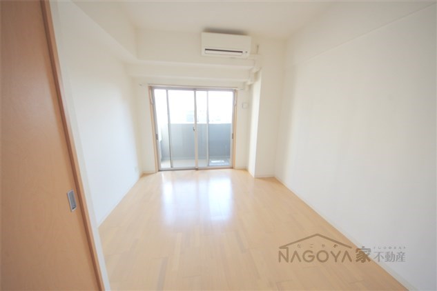 ライブコート千種 ベッドルーム