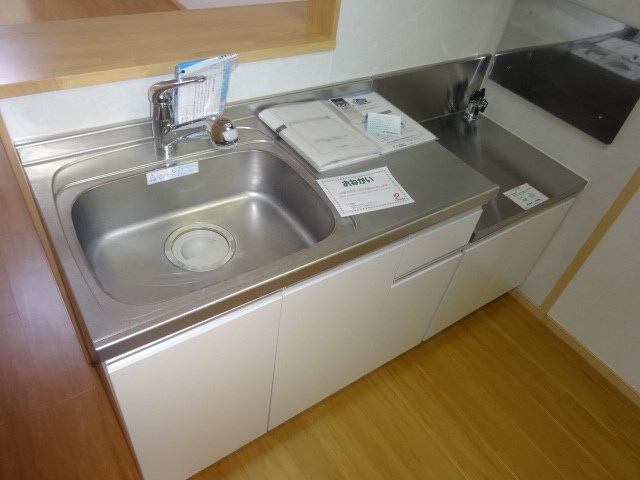 ゴールドクレストＢ キッチン